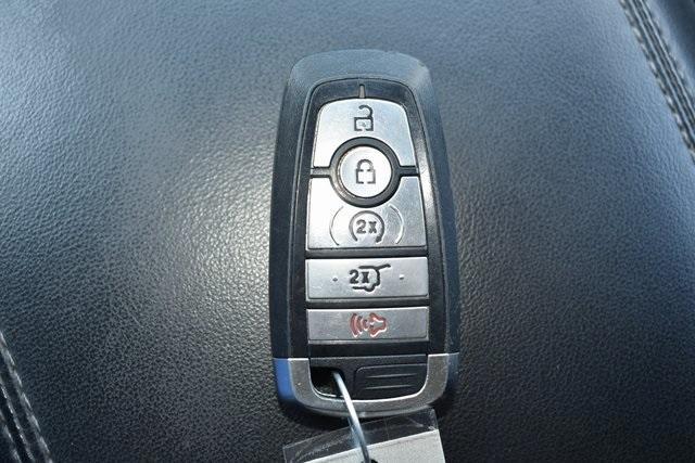 Photo of 2023 Carbonized Gray Metallic Ford Explorer