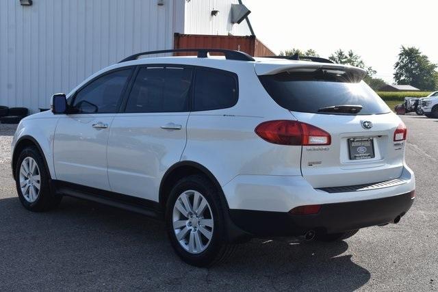 Photo of 2014 Satin White Pearl Subaru Tribeca