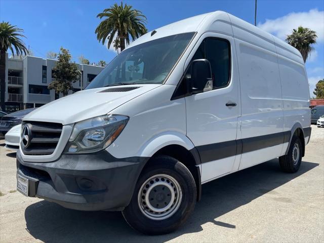 Photo of 2017 Arctic White Mercedes-Benz Sprinter 2500