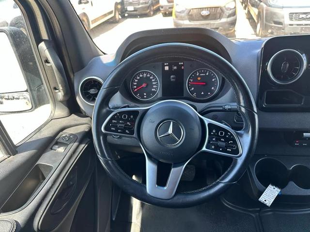 Photo of 2022 Gray Mercedes-Benz Sprinter 2500