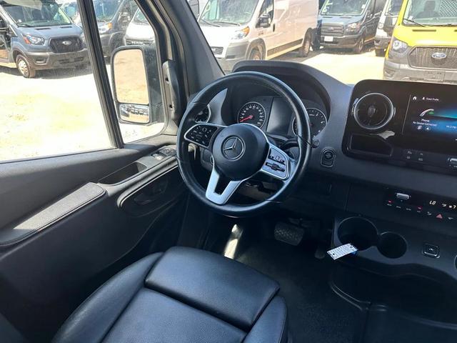 Photo of 2022 Gray Mercedes-Benz Sprinter 2500