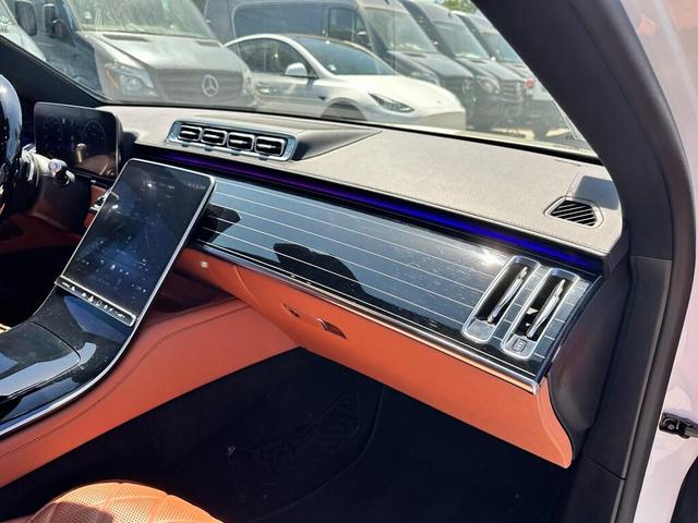 Photo of 2021 designo Diamond White Mercedes-Benz S-Class