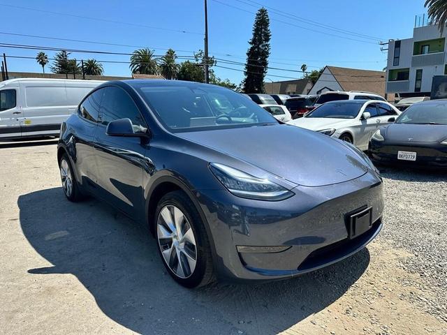 Photo of 2023 Gray Tesla Model Y