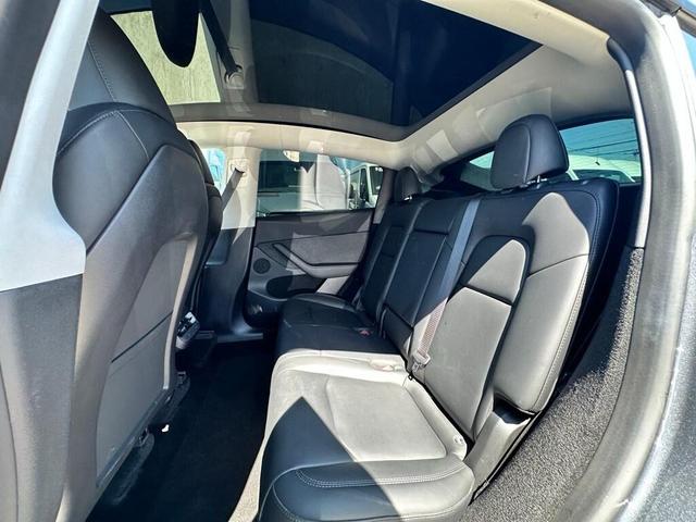 Photo of 2023 Gray Tesla Model Y