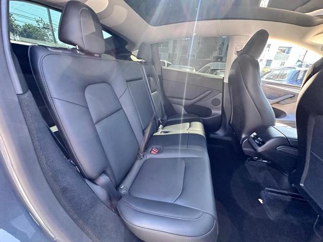 Photo of 2023 Gray Tesla Model Y