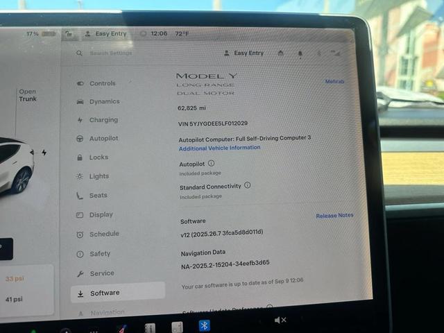 Photo of 2020 White Tesla Model Y