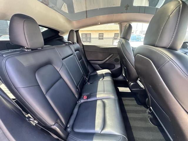 Photo of 2020 White Tesla Model Y