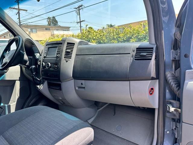 Photo of 2018 Blue Mercedes-Benz Sprinter 2500