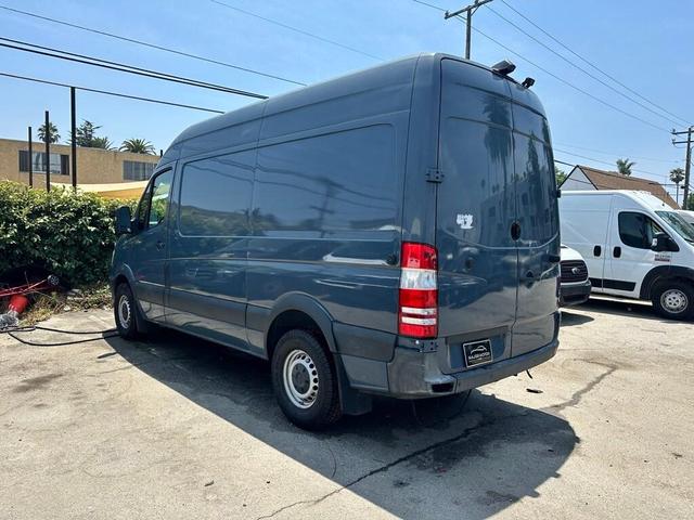 Photo of 2018 Blue Mercedes-Benz Sprinter 2500