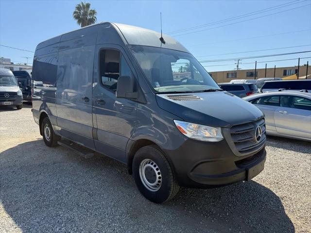 Photo of 2019 Blue Mercedes-Benz Sprinter 2500