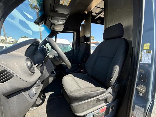Photo of 2019 Blue Mercedes-Benz Sprinter 2500