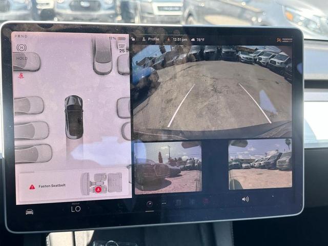 Photo of 2021 Gray Tesla Model 3