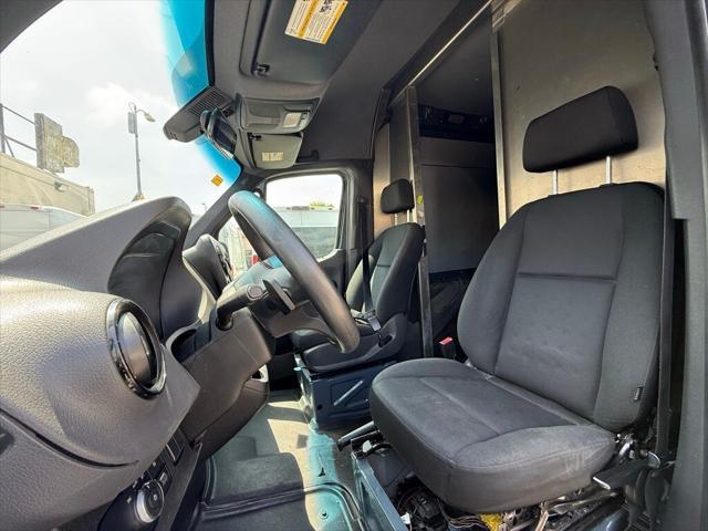 Photo of 2019 Gray Mercedes-Benz Sprinter 2500