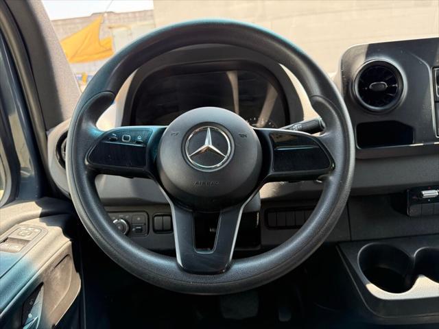 Photo of 2019 Gray Mercedes-Benz Sprinter 2500