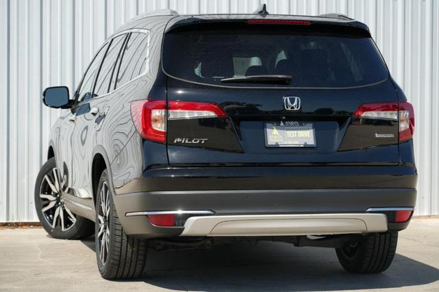 Photo of 2019 Crystal Black Pearl Honda Pilot