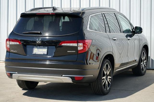 Photo of 2019 Crystal Black Pearl Honda Pilot