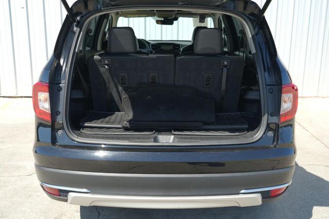 Photo of 2019 Crystal Black Pearl Honda Pilot