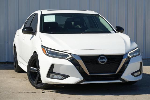 Photo of 2021 Aspen White Nissan Sentra