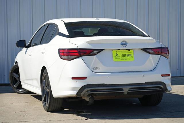 Photo of 2021 Aspen White Nissan Sentra