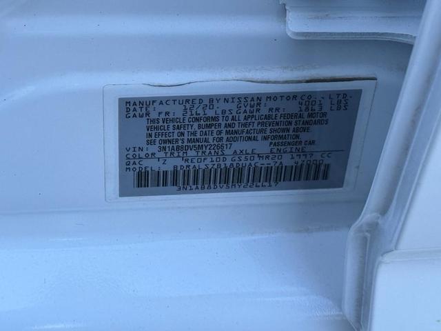 Photo of 2021 Aspen White Nissan Sentra