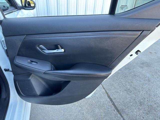 Photo of 2021 Aspen White Nissan Sentra