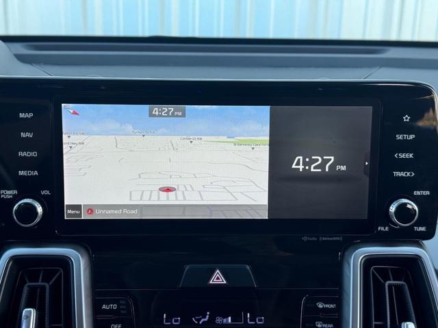 Photo of 2022 Glacial White Pearl Kia Sorento