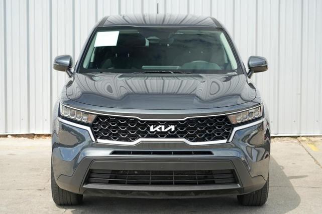 Photo of 2022 Gray Kia Sorento