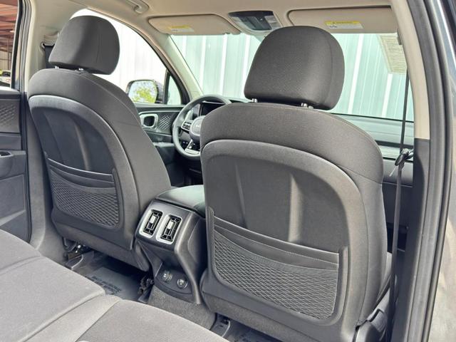 Photo of 2022 Gray Kia Sorento