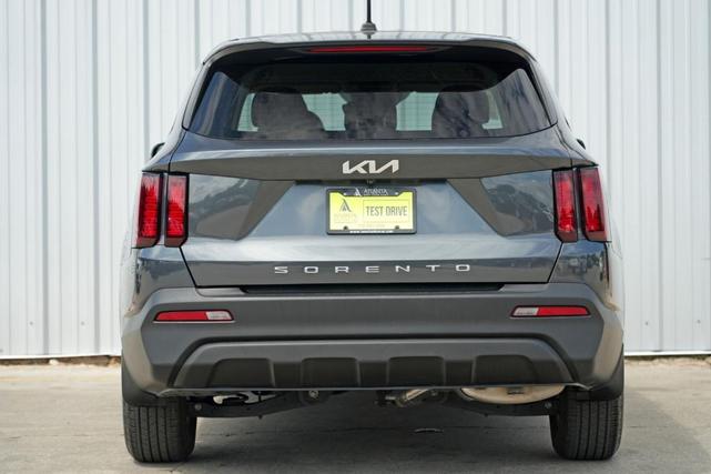 Photo of 2022 Gray Kia Sorento