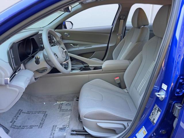 Photo of 2023 Intense Blue Hyundai ELANTRA HEV