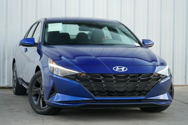 Photo of 2023 Intense Blue Hyundai ELANTRA HEV