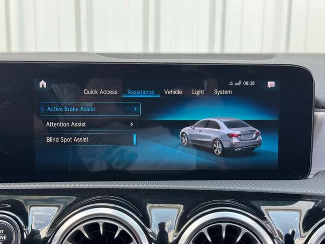 Photo of 2022 Polar White Mercedes-Benz A-Class