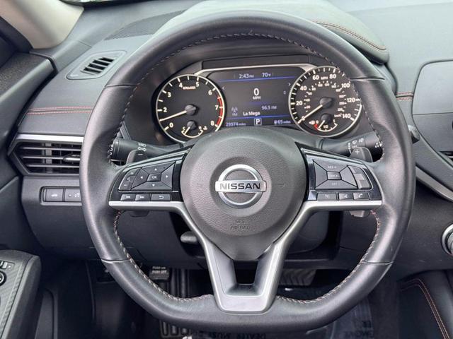 Photo of 2021 Black Nissan Altima
