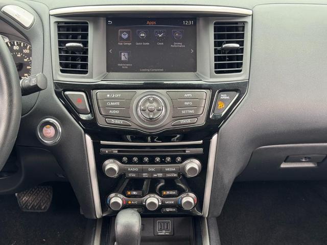 Photo of 2018 Scarlet Ember Nissan Pathfinder