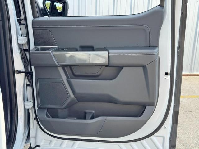Photo of 2022 Space White Metallic Ford F-150