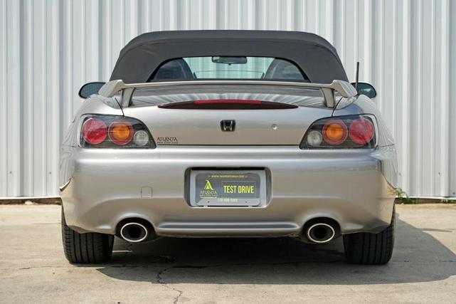 Photo of 2004 Silverstone Metallic Honda S2000