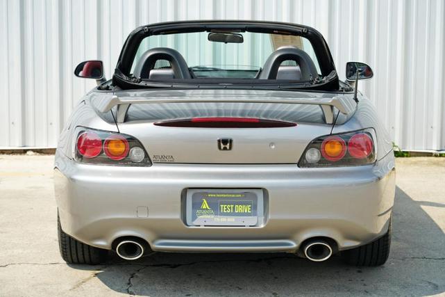 Photo of 2004 Silverstone Metallic Honda S2000