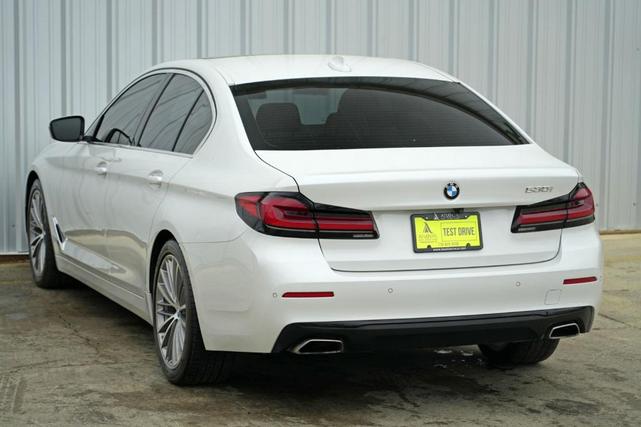 Photo of 2022 Alpine White BMW 530