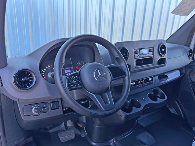 Photo of 2021 Arctic White Mercedes-Benz Sprinter 2500
