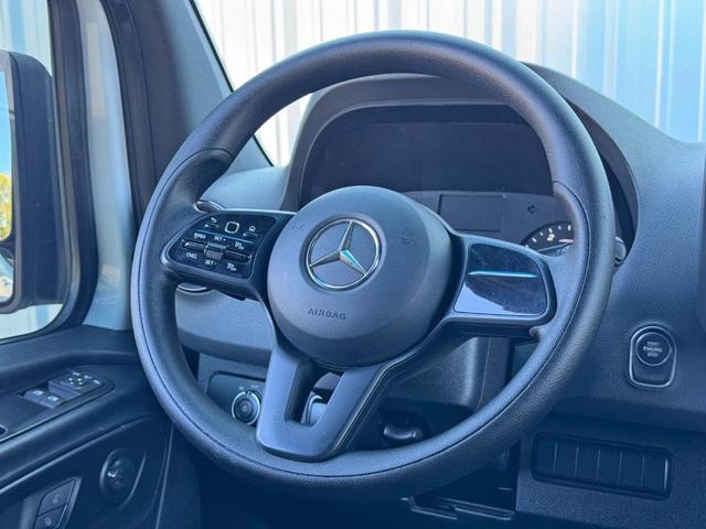 Photo of 2021 Arctic White Mercedes-Benz Sprinter 2500