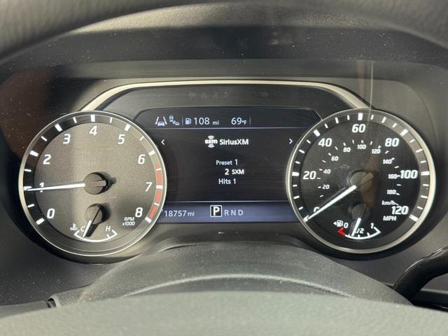 Photo of 2022 Deep Blue Pearl Nissan Titan