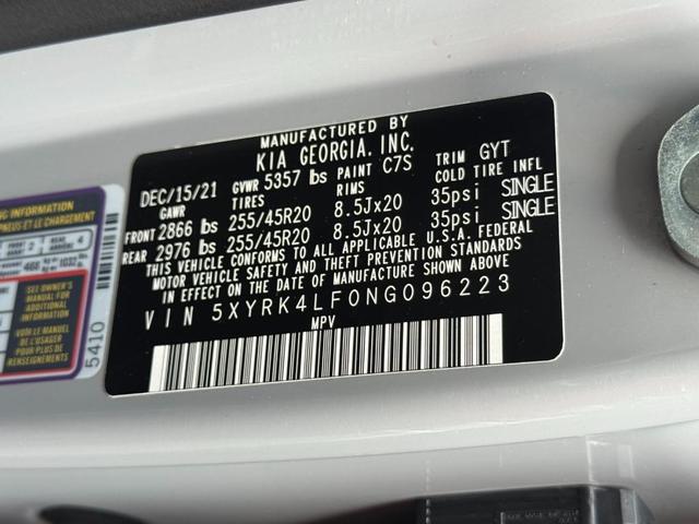Photo of 2022 Wolf Gray Kia Sorento
