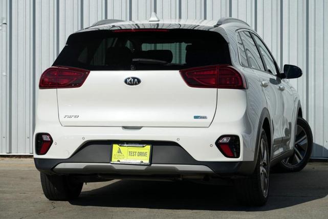 Photo of 2021 Snow White Pearl Kia Niro Plug-In Hybrid