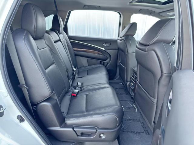 Photo of 2019 White Diamond Pearl Acura MDX