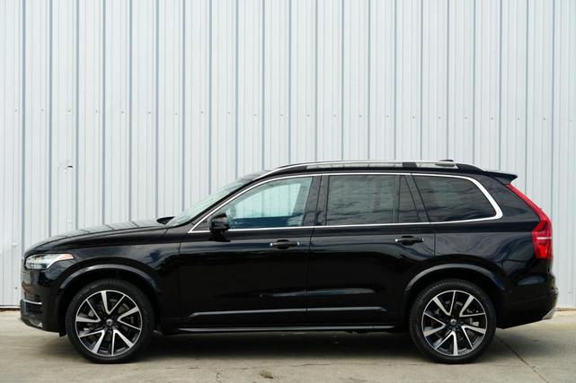 Photo of 2019 Onyx Black Metallic Volvo XC90