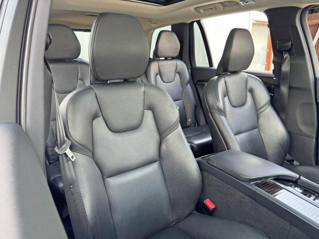 Photo of 2019 Onyx Black Metallic Volvo XC90