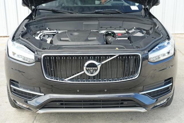 Photo of 2019 Onyx Black Metallic Volvo XC90