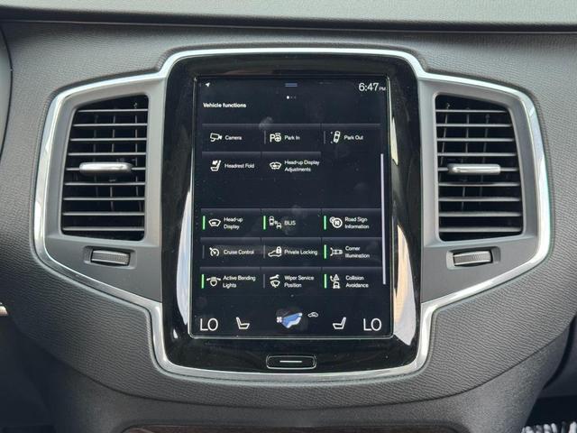 Photo of 2019 Onyx Black Metallic Volvo XC90