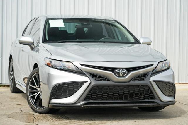 Photo of 2021 Celestial Silver Metallic Toyota Camry