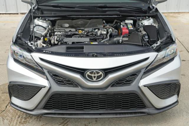 Photo of 2021 Celestial Silver Metallic Toyota Camry